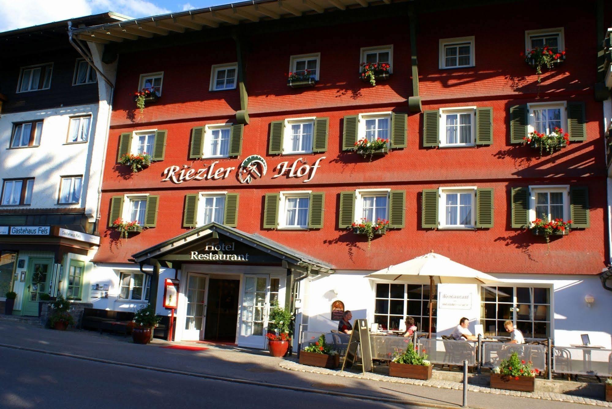 Hotel Riezler Hof Riezlern Kültér fotó