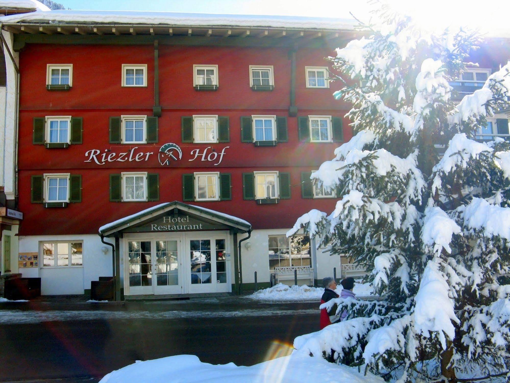 Hotel Riezler Hof Riezlern Kültér fotó